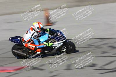 media/Jan-21-2023-Fastrack Riders (Sat) [[fcf3f88a30]]/Level 4/Session 2 Nascar 1/